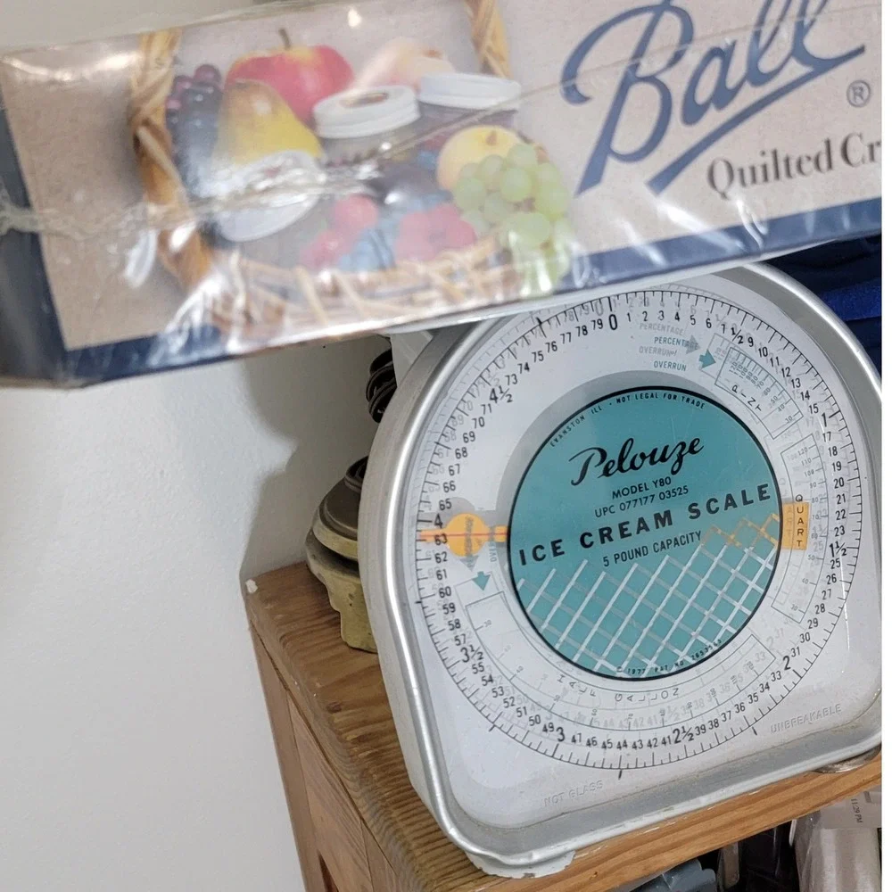 Vintage Ball NEW Quilted Crystal 4oz Jelly Jars 12 Pack Decorative Lids Labels